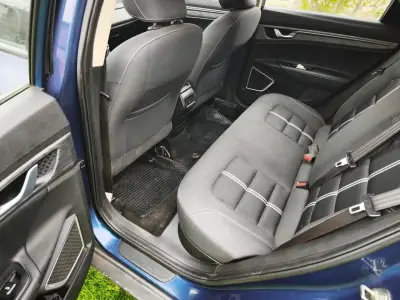 SUV Geely GS azul en buen estado - miniatura 5