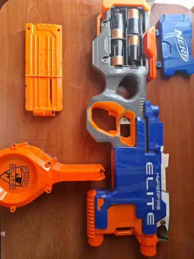 Lanzador Nerf Hyperfire Elite con cargador - miniatura 2