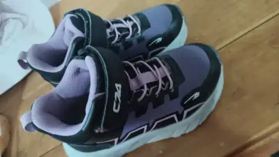 Zapatillas moradas  C74 talla 28 - miniatura 1