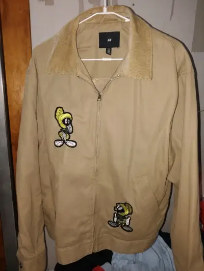 Chaqueta Varsity Disney Negra y Blanca - miniatura 3