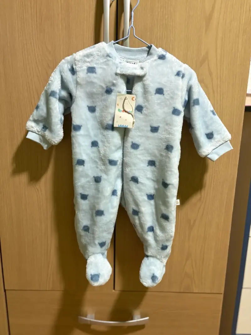 Conjunto de ropa para bebé con diseño deportivo - 5
