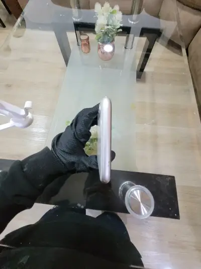 iPhone 11 74% Blanco en Buen Estado(CONVERSABLE) - miniatura 3