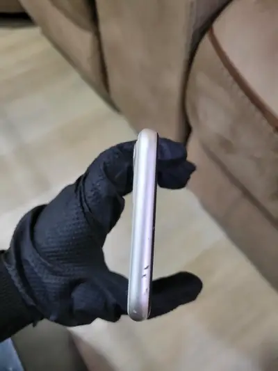 iPhone 11 74% Blanco en Buen Estado(CONVERSABLE) - miniatura 5