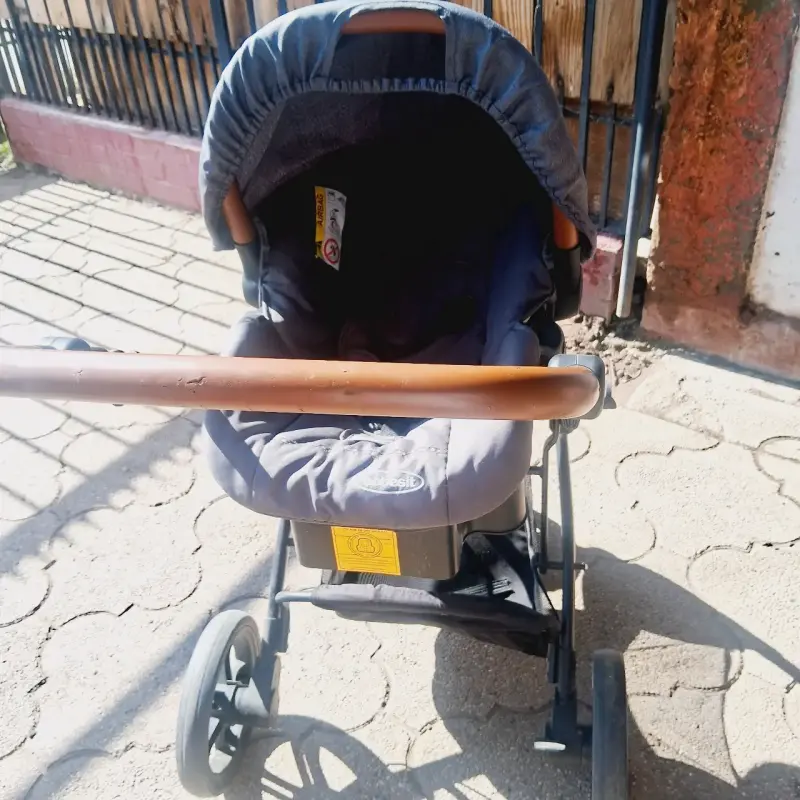 Coche de bebé Bebesit gris con manillar ajustable - 3