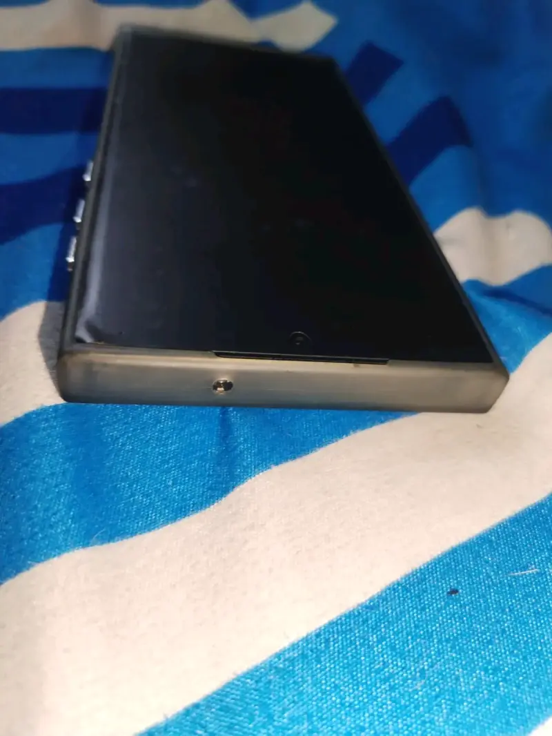 Samsung s23ultra reacondicionado con 2 carcasas - 4