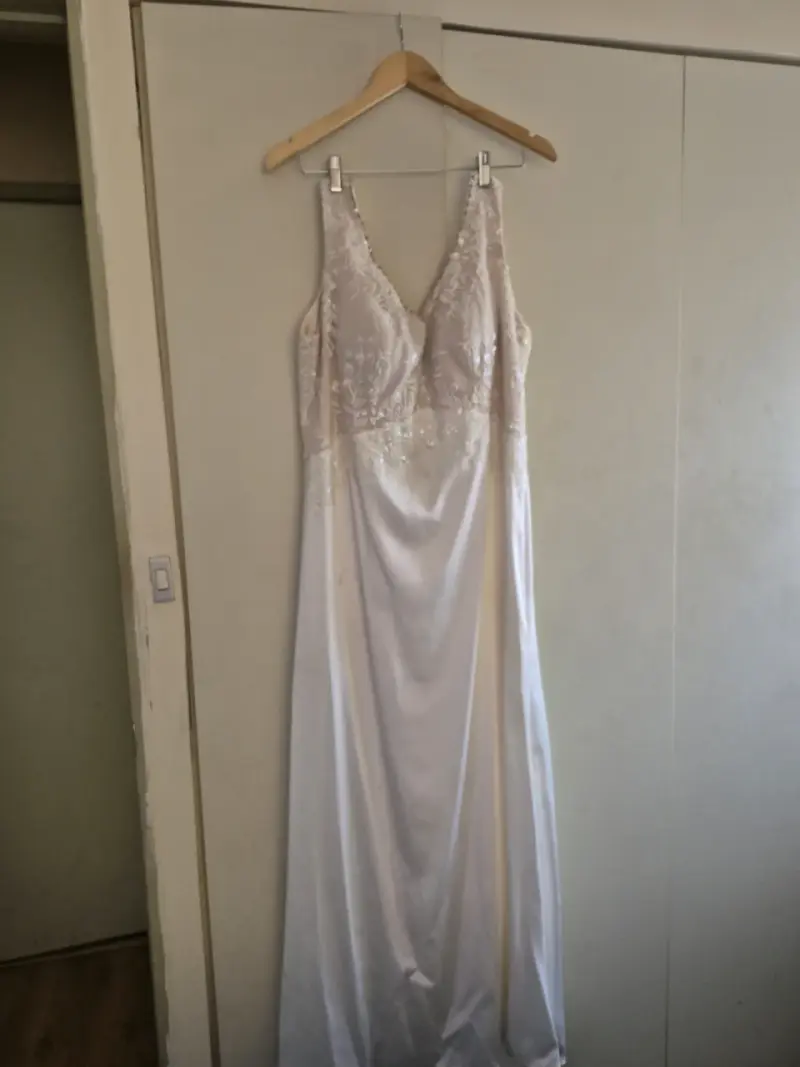 Vestido de novia elegante con encaje - 1