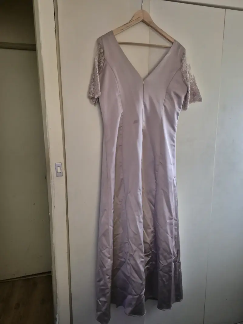 Vestido largo de fiesta con encaje - 1