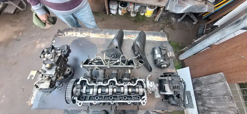 Conjunto de piezas de motor usadas para auto - 2