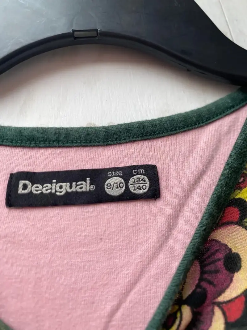 Conjunto Desigual para Niña con Estampado Floral - 3