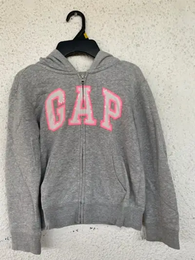 Polerón con capucha gris GAP Kids - miniatura 2