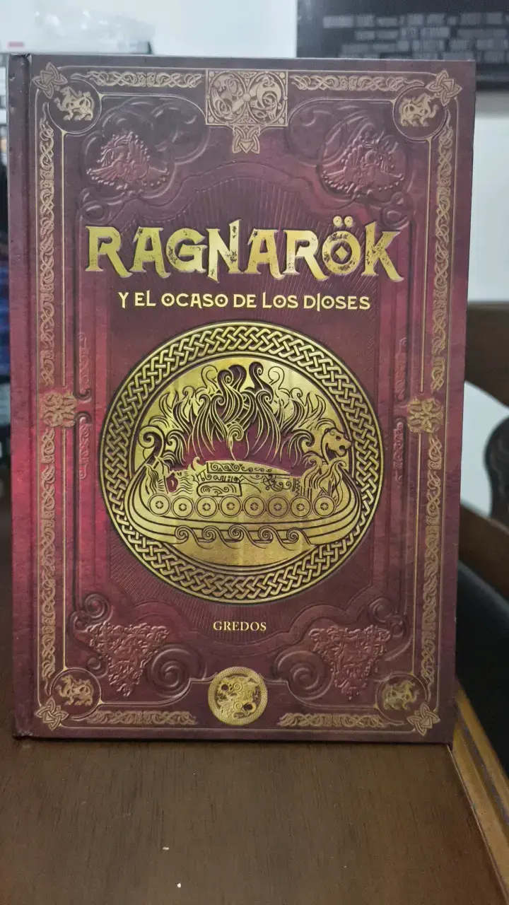Libro 'Ragnarök y el Ocaso de los Dioses' Edición Gredos