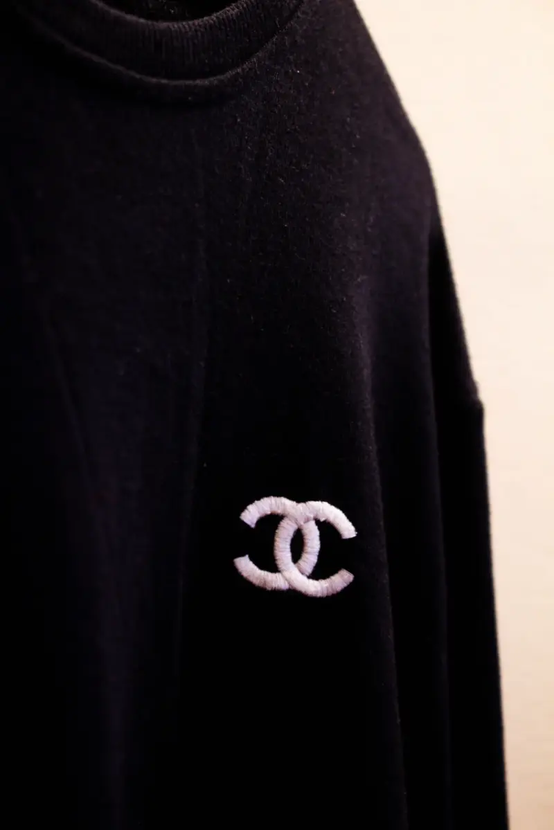 Crewneck Chanel Uniform - 2