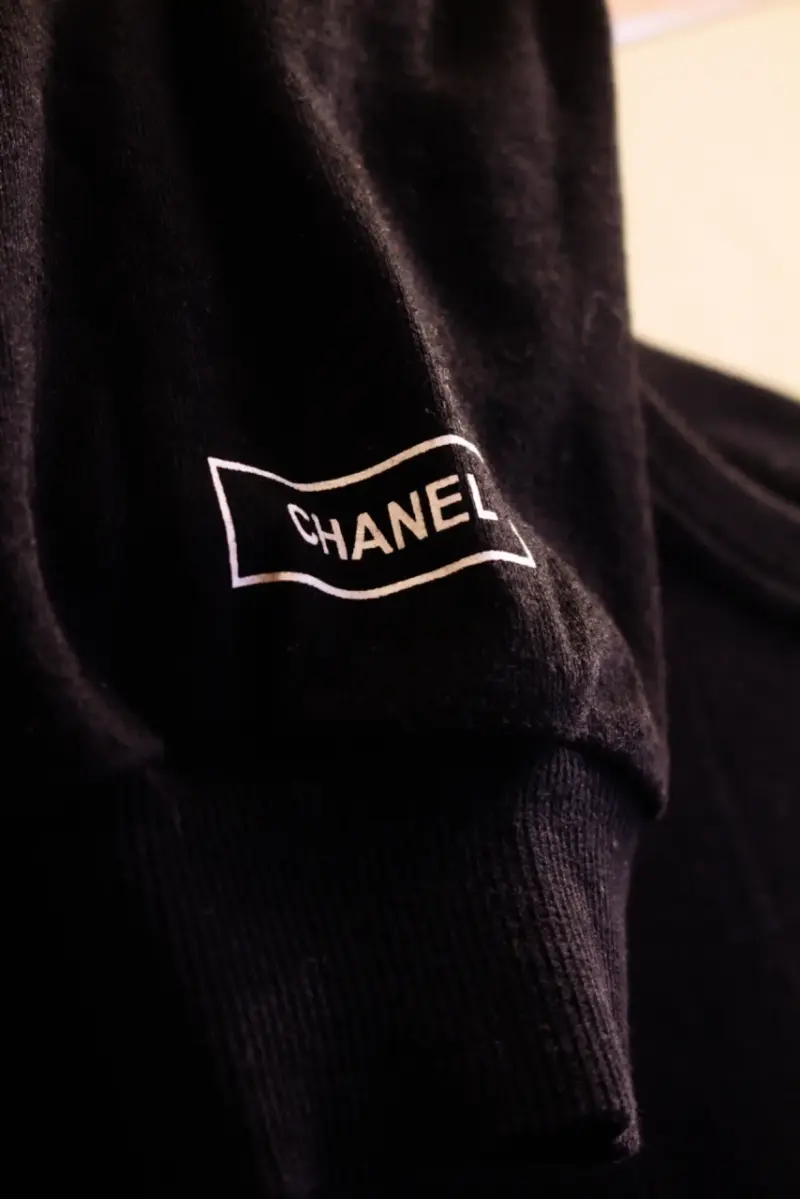 Crewneck Chanel Uniform - 3