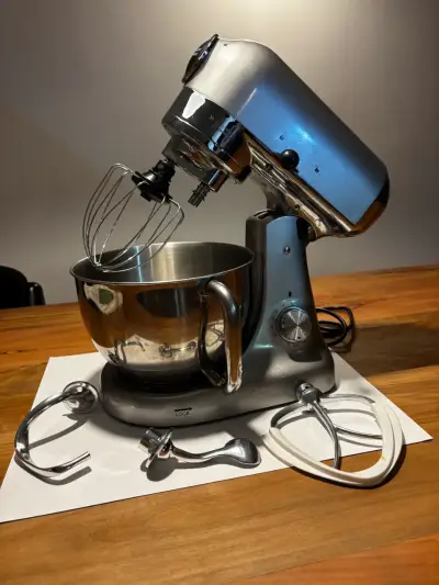 Batidora de pie metálica con accesorios - miniatura 3
