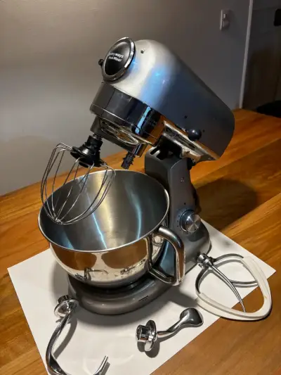 Batidora de pie metálica con accesorios - miniatura 4