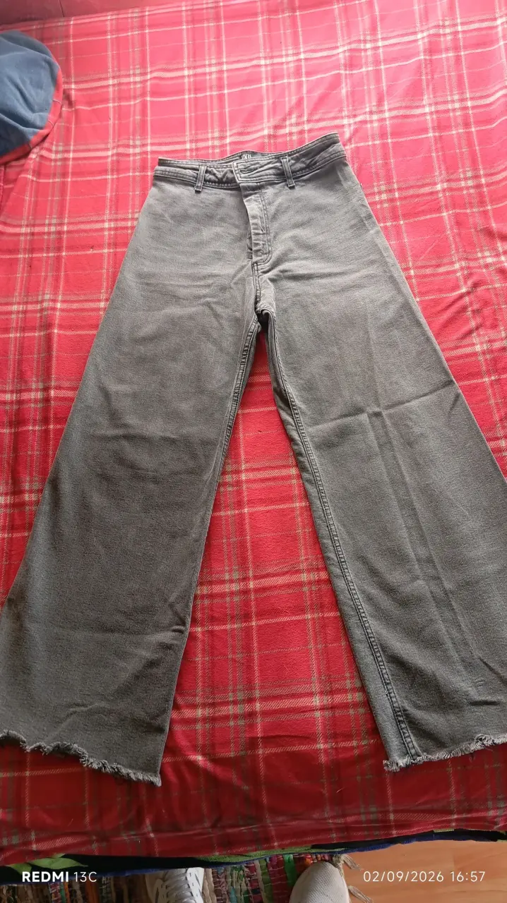 Pantalones anchos grises Zara para mujer - 1