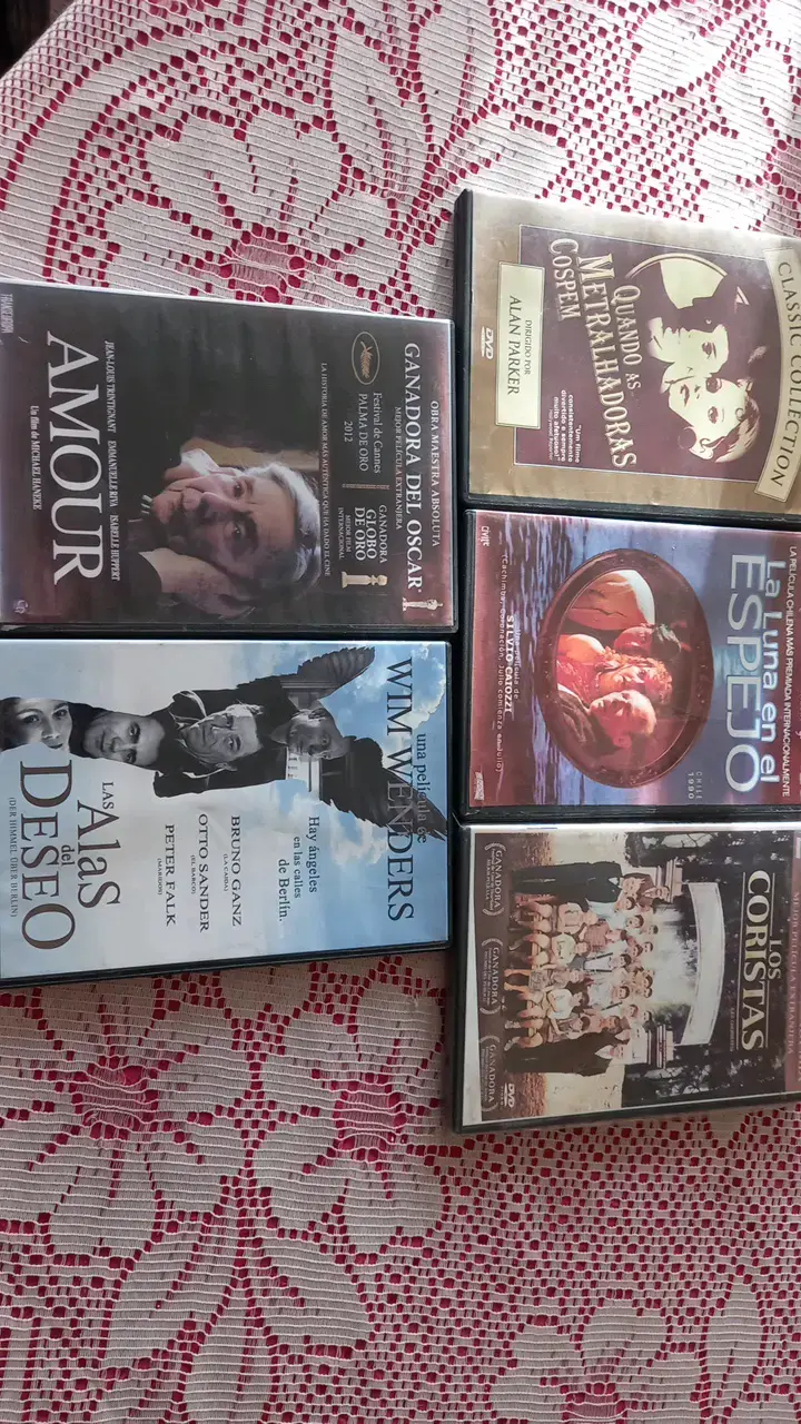 Colección de DVDs de películas clásicas y premiadas