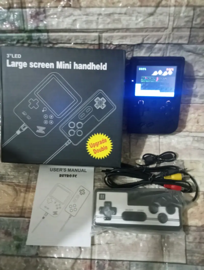 Consola portátil retro con pantalla LED de 3 pulgadas - 1