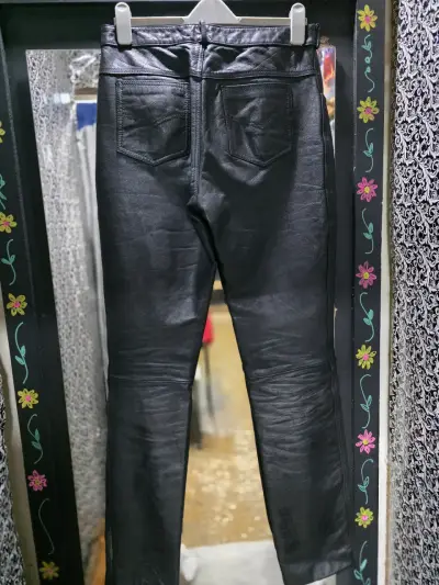 Pantalón de cuero negro para Varón - miniatura 2