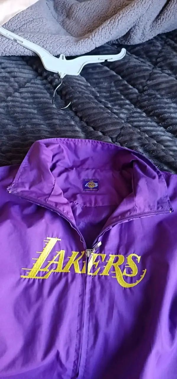 Cortavientos Original Lakers morada con cierre - 2