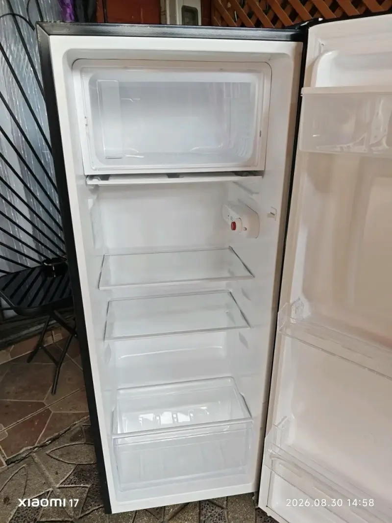Refrigerador Libero con dispensador de agua - 5