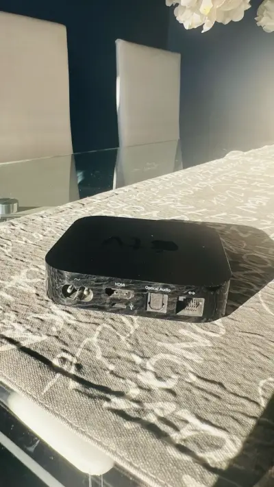 Apple TV de tercera generación en buen estado - miniatura 3