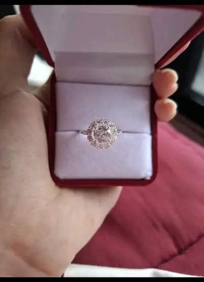 Anillo de compromiso con circones  en caja - miniatura 1