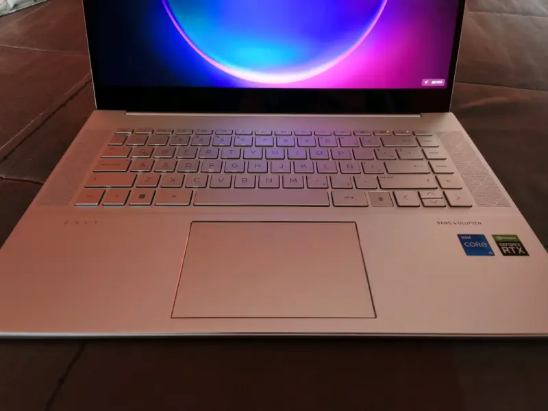 Laptop HP Envy 4K Oled - 2
