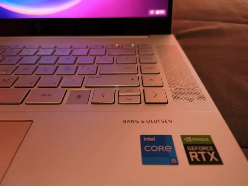 Laptop HP Envy 4K Oled - 5