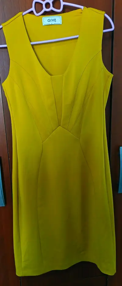 Vestido amarillo sin mangas marca Give - miniatura 1