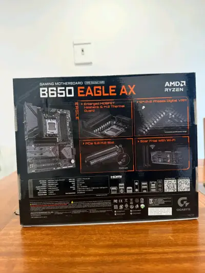 Placa Madre Gigabyte B650 EAGLE AX AM5 DDR5 WiFi - miniatura 3