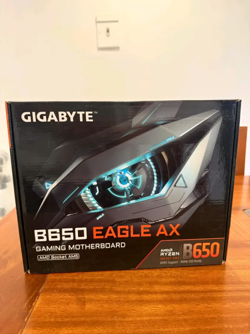 Placa Madre Gigabyte B650 EAGLE AX AM5 DDR5 WiFi - 4