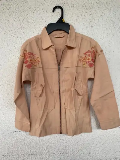 Chaqueta beige bordada Hush Puppies para mujer - miniatura 1