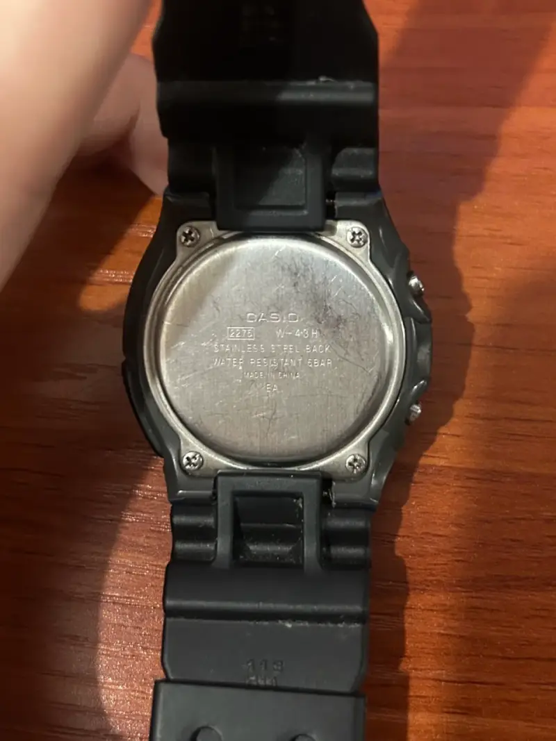 Reloj digital Casio resistente al agua - 3