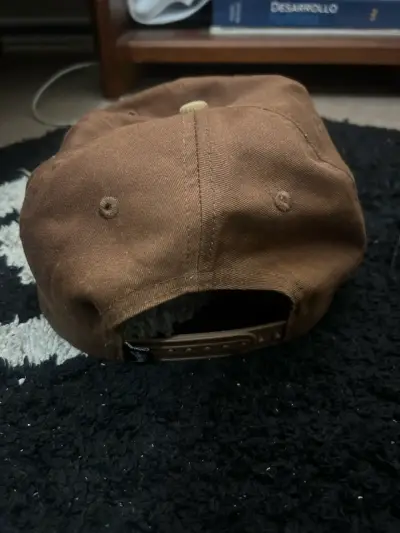Gorra marrón Stussy con logo bordado - miniatura 4