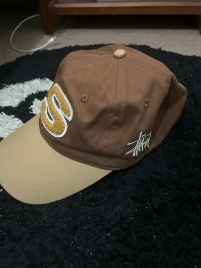 Gorra marrón Stussy con logo bordado - miniatura 5