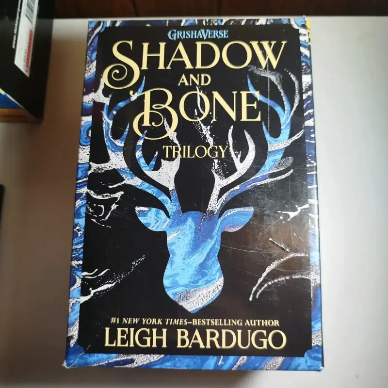 Trilogía Shadow and Bone - 1