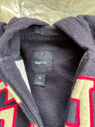 Polerón azul marino para niños Gap Kids talla L - miniatura 2