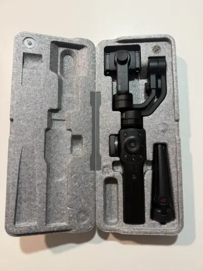 Estabilizador de Cámara Zhiyun Smooth 4 - miniatura 1