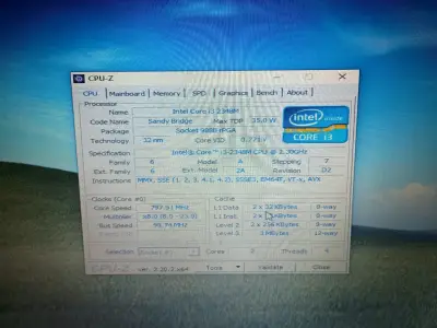 Laptop Acer Core i3 6GB RAM en buen estado - miniatura 3