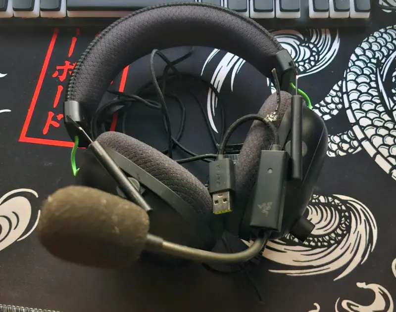 Auriculares gaming Razer Blackshark V2 - 2
