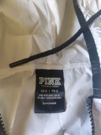 Cortaviento PINK Victoria's Secret Blanco y Gris - miniatura 2