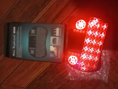 Mini teclado inalámbrico retroiluminado con touchpad - miniatura 3