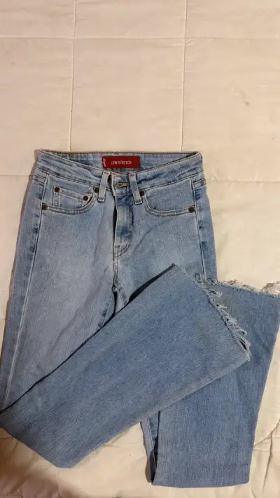 Jeans Levi's azul claro para mujer - miniatura 2