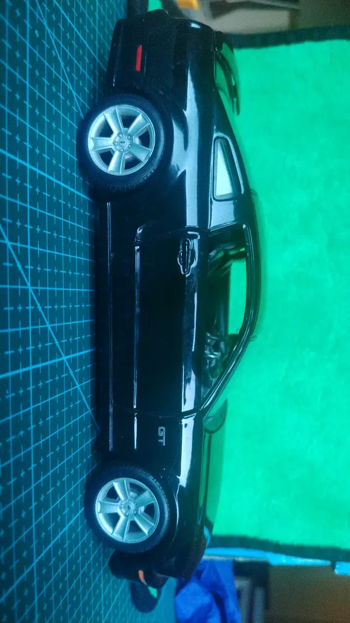 Modelo a escala Ford Mustang GT negro - 3
