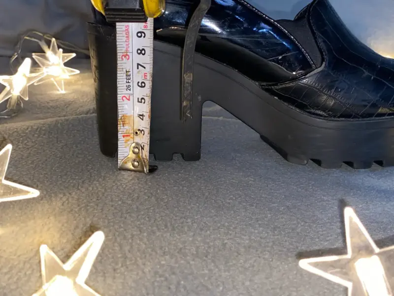 mocasín negro de tacón ancho con plataforma - 3