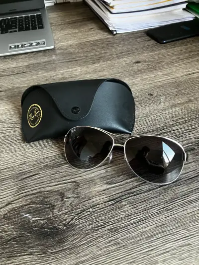Gafas de sol Ray-Ban aviador con estuche - miniatura 1
