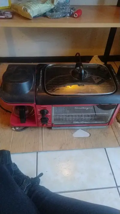 Horno tostador multifuncional Nostalgia Retro Series rojo - miniatura 5