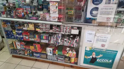 Vitrinas para negocio - miniatura 1