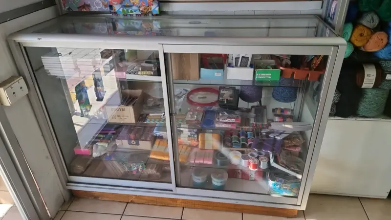 Vitrinas para negocio - 4